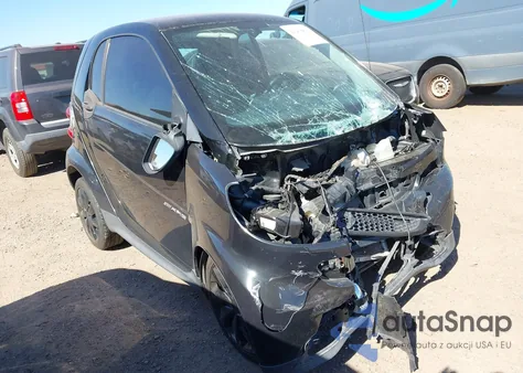 2015 Smart Fortwo Pure из США, поврежденный, VIN WMEEJ3BA5FK820664